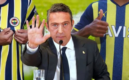 Fenerbahçeli Ünlüler, Benfica Maçı Öncesi Bir Araya Geldi