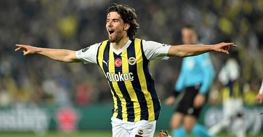 Fenerbahçeli Ünlü Oyuncu, Takımının Maçını Tribünden İzledi