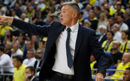 Başantrenörümüz Sarunas Jasikevicius ve Tarık Biberovic’in maç önü görüşleri