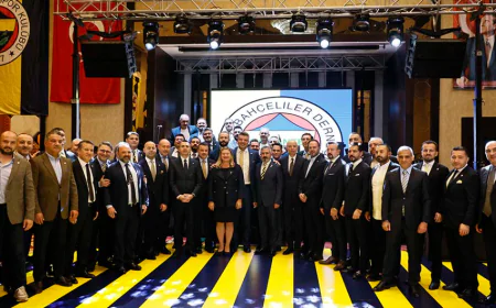 Başkan Sadettin Saran ve Yönetim Kurulumuz, Gaziantep Derneğimizin Cumhuriyet Balosu’nda yer aldı