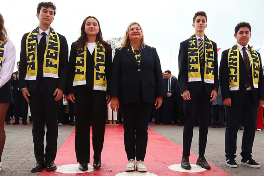 29 Ekim Cumhuriyet Bayramı dolayısıyla çelenk sunma töreni gerçekleştirildi.