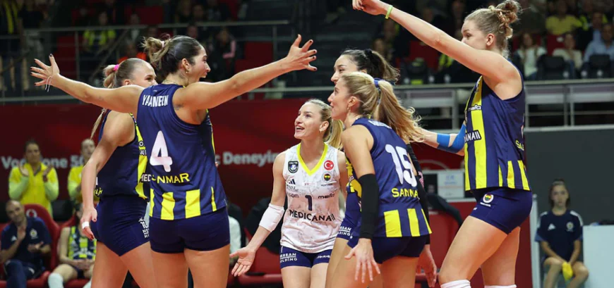 Fenerbahçe Medicana, Derbide Beşiktaş’ı Set Vermeden Geçti