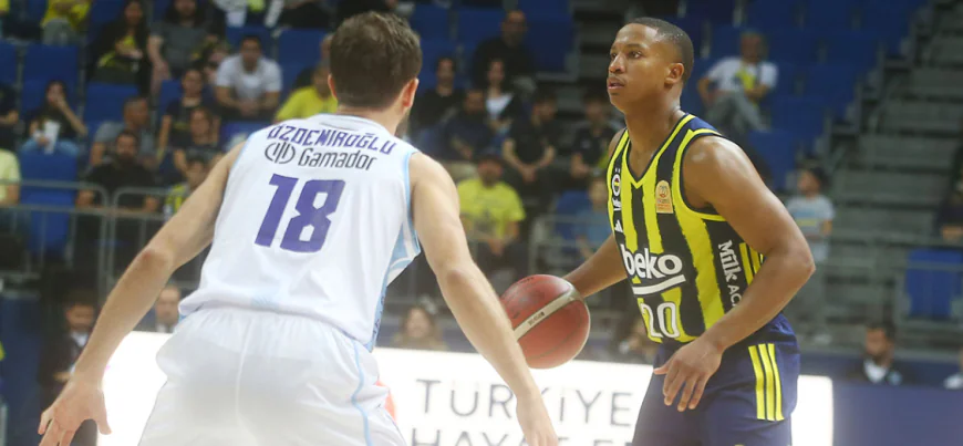 Fenerbahçe Beko, Türk Telekom’u 92-84’le Geçerek Serisini Sürdürdü