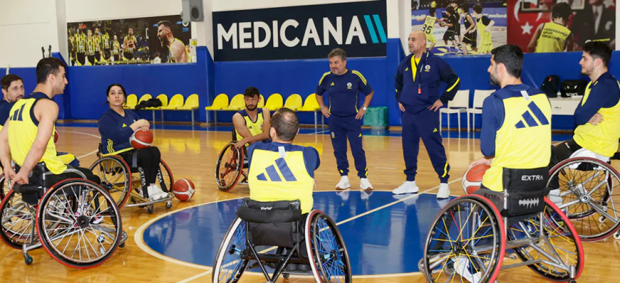 Yeni sezon hazırlıklarına Fenerbahçe İstanbul Jet hız kesmeden devam ediyor.