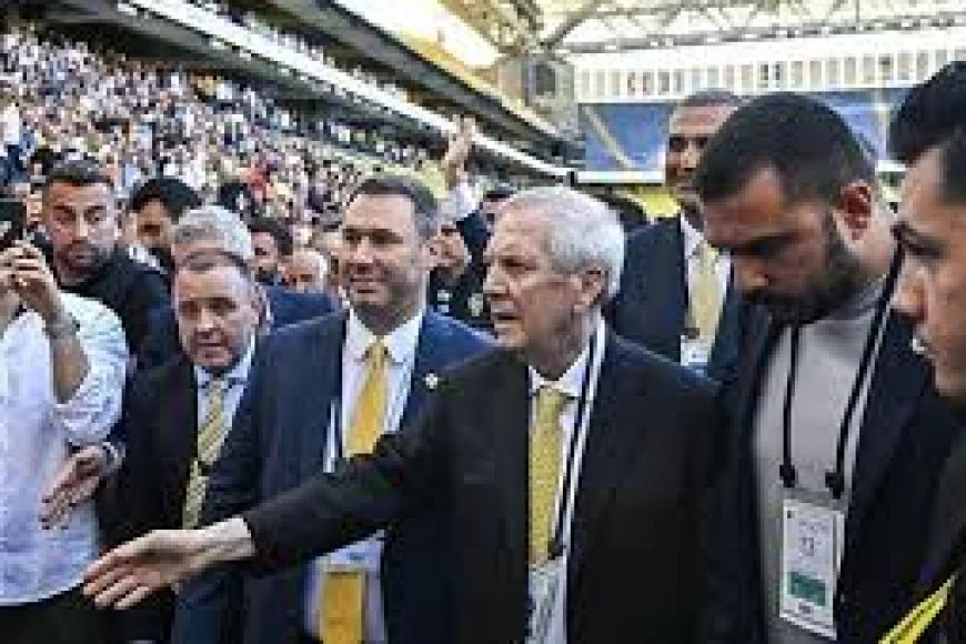 Fenerbahçe'de Yönetim Kurulu Toplantısı Sona Erdi! Karar Açıklandı
